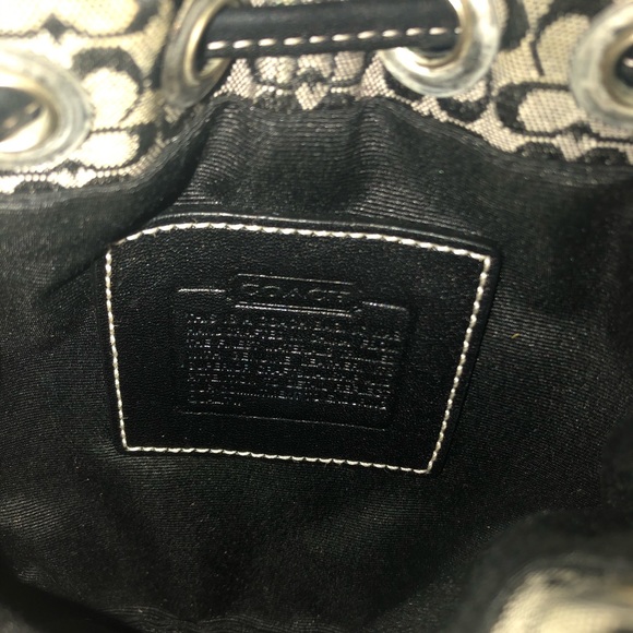 Small Coach drawstring pouch - Picture 4 of 4